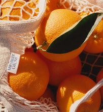 Load image into Gallery viewer, Navel Oranges - 20LB Wholesale Box
